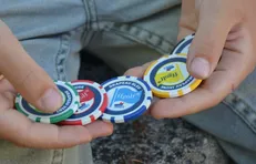 Les Drapeaux, jalons de l'apprentissage du jeu
