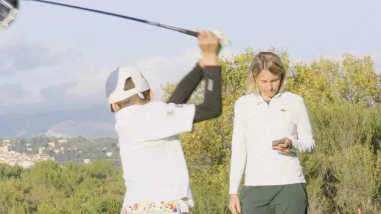 Bonne conduite : On regarde les autres jouer