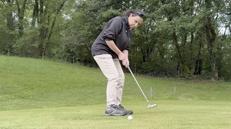 Visages du golf : Béatrice la factrice