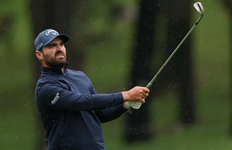 Pourquoi les pros jouent-ils rarement plus de 30 tournois par an ?