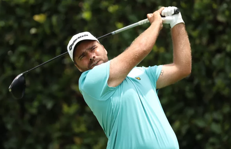 Joburg Open : Langasque à six coups du leader
