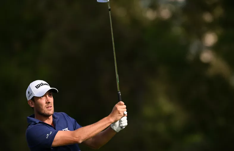 Hero Dubai Desert Classic : Dix nuances de Bleus