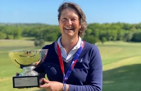 Internationaux de France seniors Dames : Jordane Court et atteint le titre