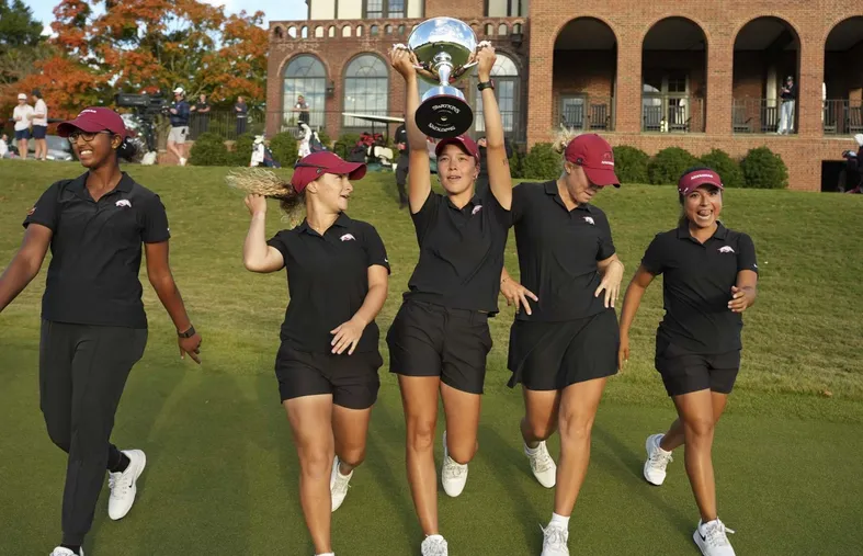 NCAA DI : Un trophée pour Brentcheneff et Arkansas