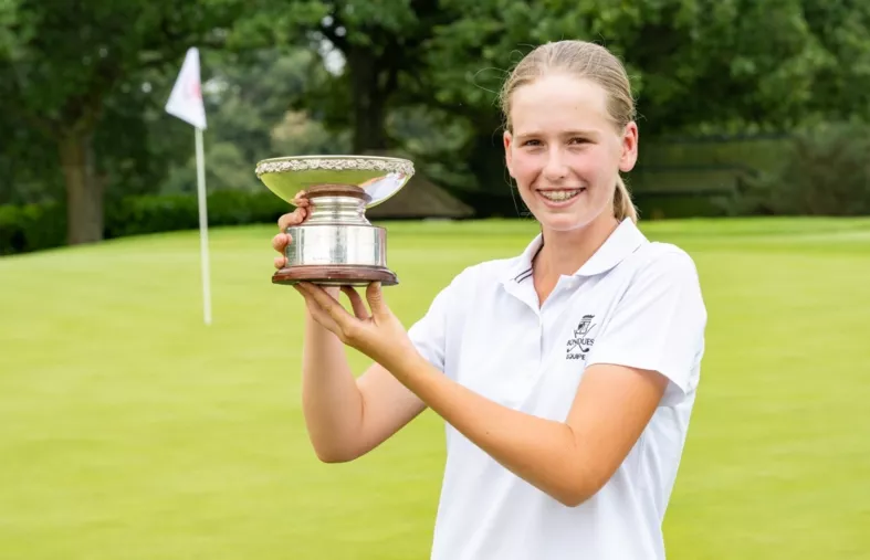 English Girls U14 : Une victoire de prestige pour Margaux Poissonnier