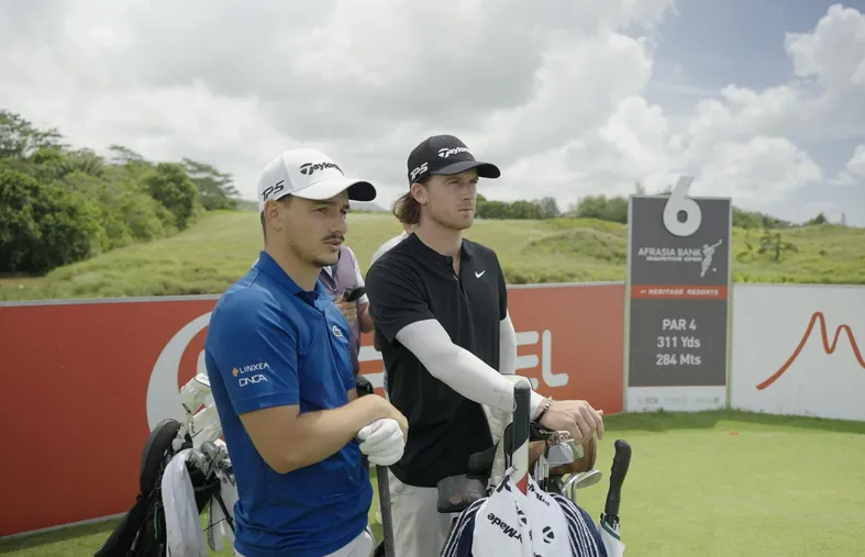 Une journée avec un caddie du Tour