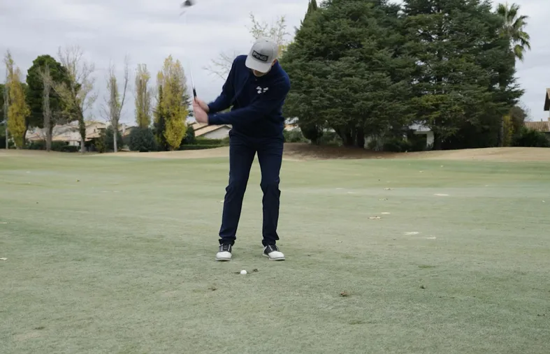 La balle dans un trou