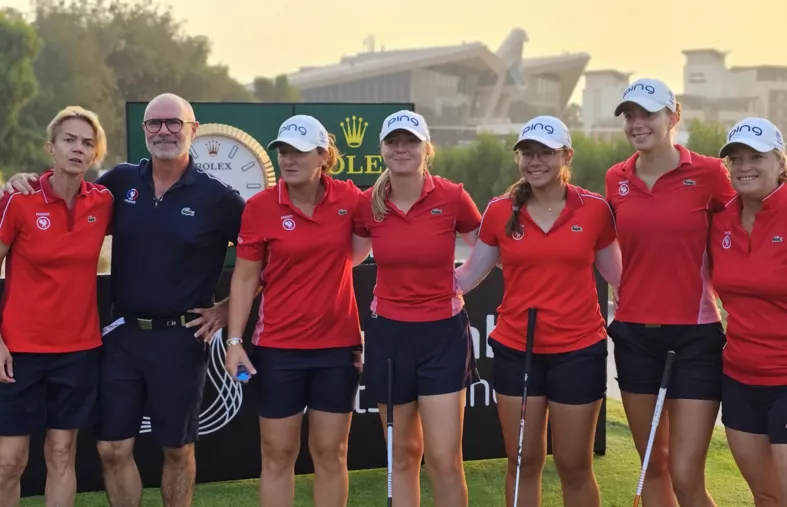 Championnat du monde amateur par équipes Dames : Démarrage timide pour les Bleues
