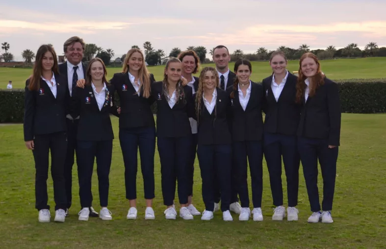 Match octagonal Dames : Les bronzées font du golf