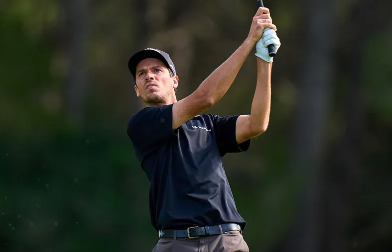 Golf professionnel : Mory lance bien la machine