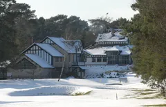 Question de débutant : On peut jouer au golf en hiver ?